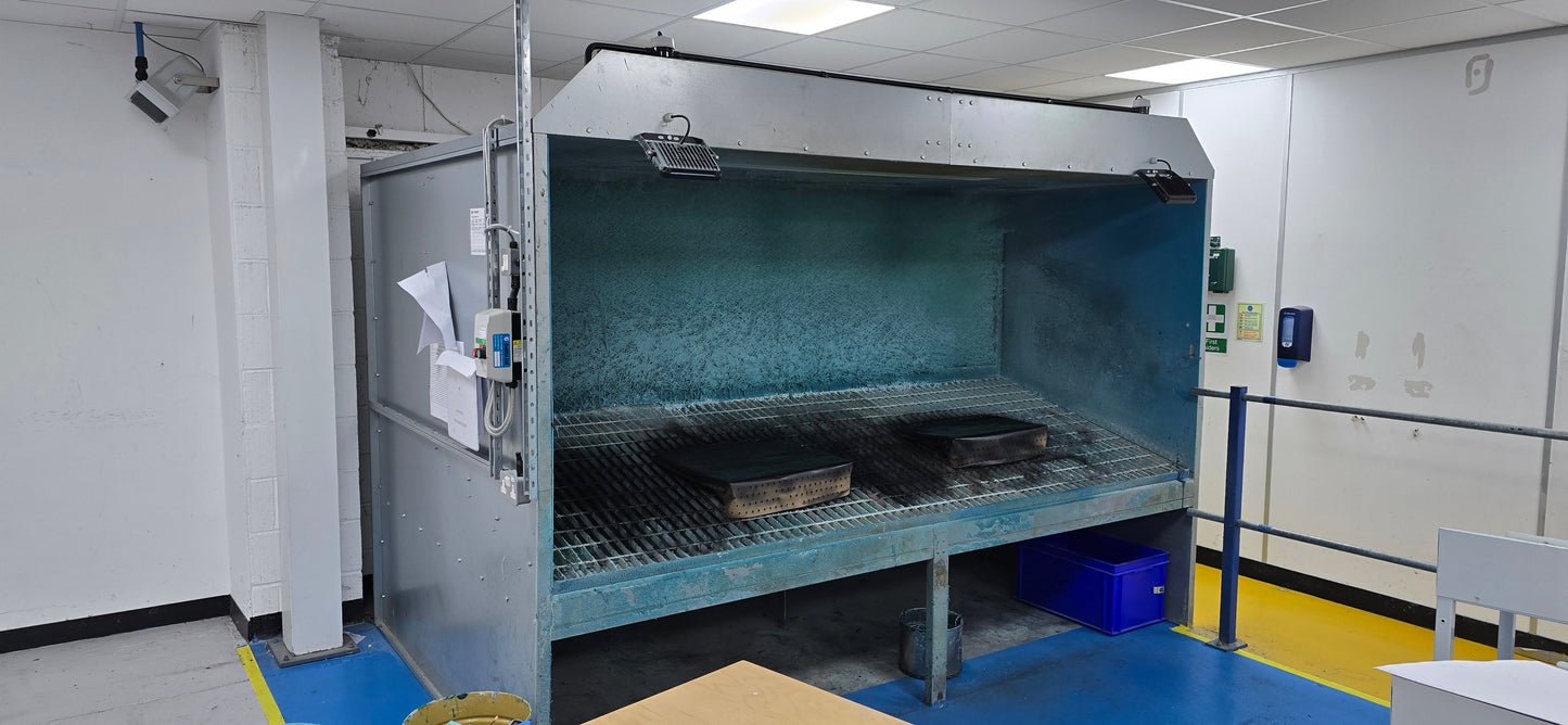 SPRAY PAINT BOOTH WITH EXTERNAL VENTILATION 1 OF 2 GIVEN AT RANDOM COST £7200