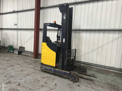 **(INCLUDES CHARGER)** 1998 KOMATSU FB14 REACH TRUCK – 1,400KG CAPACITY