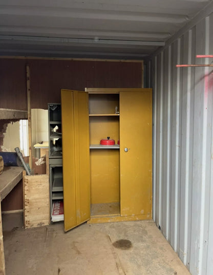 20FT SHIPPING CONTAINER – OFFICE AND STORAGE COMBO, LOCKABLE