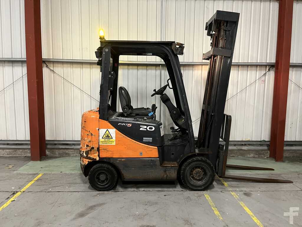 DOOSAN D20SC-5 DIESEL FORKLIFT - 2012 MODEL