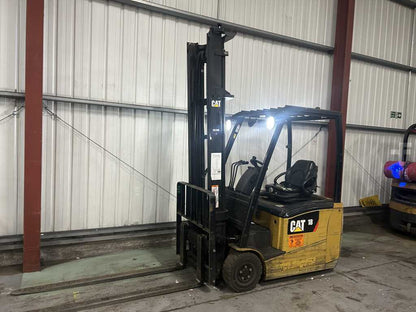 **(INCLUDES CHARGER)** 2017 CAT EP18CPNT ELECTRIC 3-WHEEL FORKLIFT