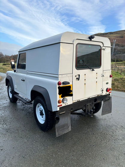 2009 LAND ROVER DEFENDER 90 HARD TOP – 56,000 MILES – DIRECT FROM NHS