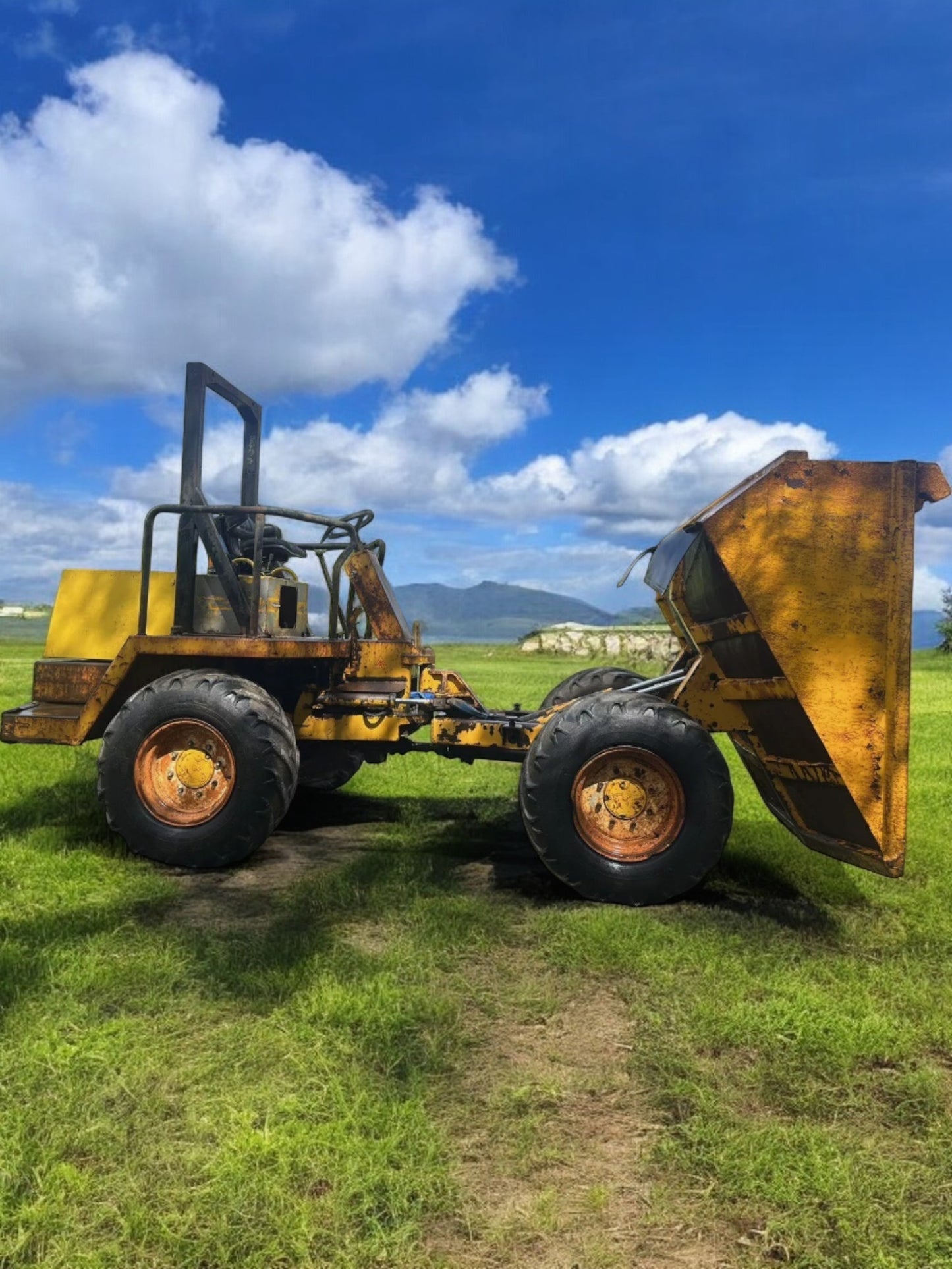 WINGET 6-TON DUMPER – 4WD, STRAIGHT SKIP, PERKINS ENGINE