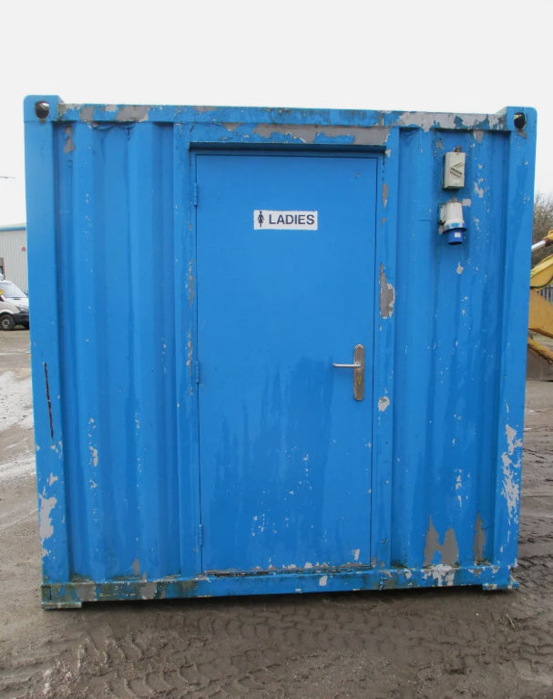 16FT SHIPPING CONTAINER TOILET BLOCK – 4 TOILETS, URINAL, AND SINKS