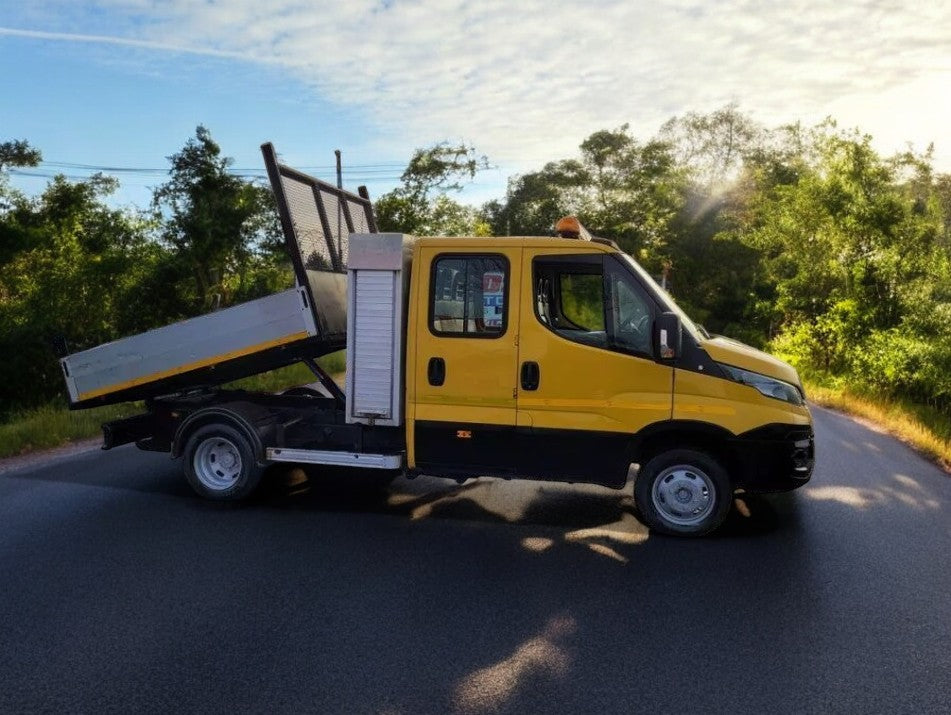 2017 (17) IVECO DAILY 50C15 TRW LWB CREW CAB TIPPER – 3.0L DIESEL **(ONLY 65K MILEAGE)**