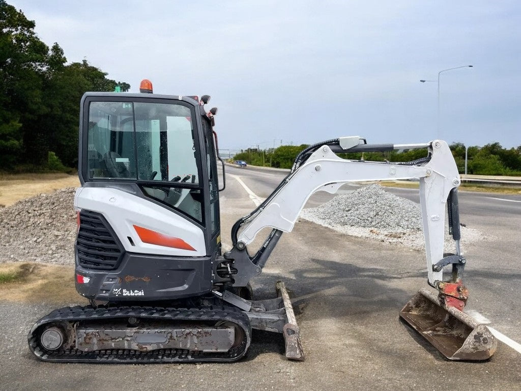 BOBCAT E26 2.6T MINI EXCAVATOR / DIGGER – 2020