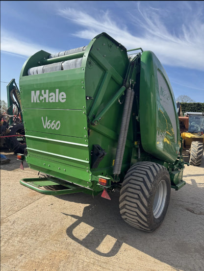 2014 MCHALE V660 VARIABLE CHAMBER ROUND BALER