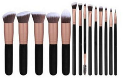 200 X BRAND NEW MAKEUP BRUSH SETS - CHOSEN AT RANDOM - SEE IMAGES - MEGA DEAL!!