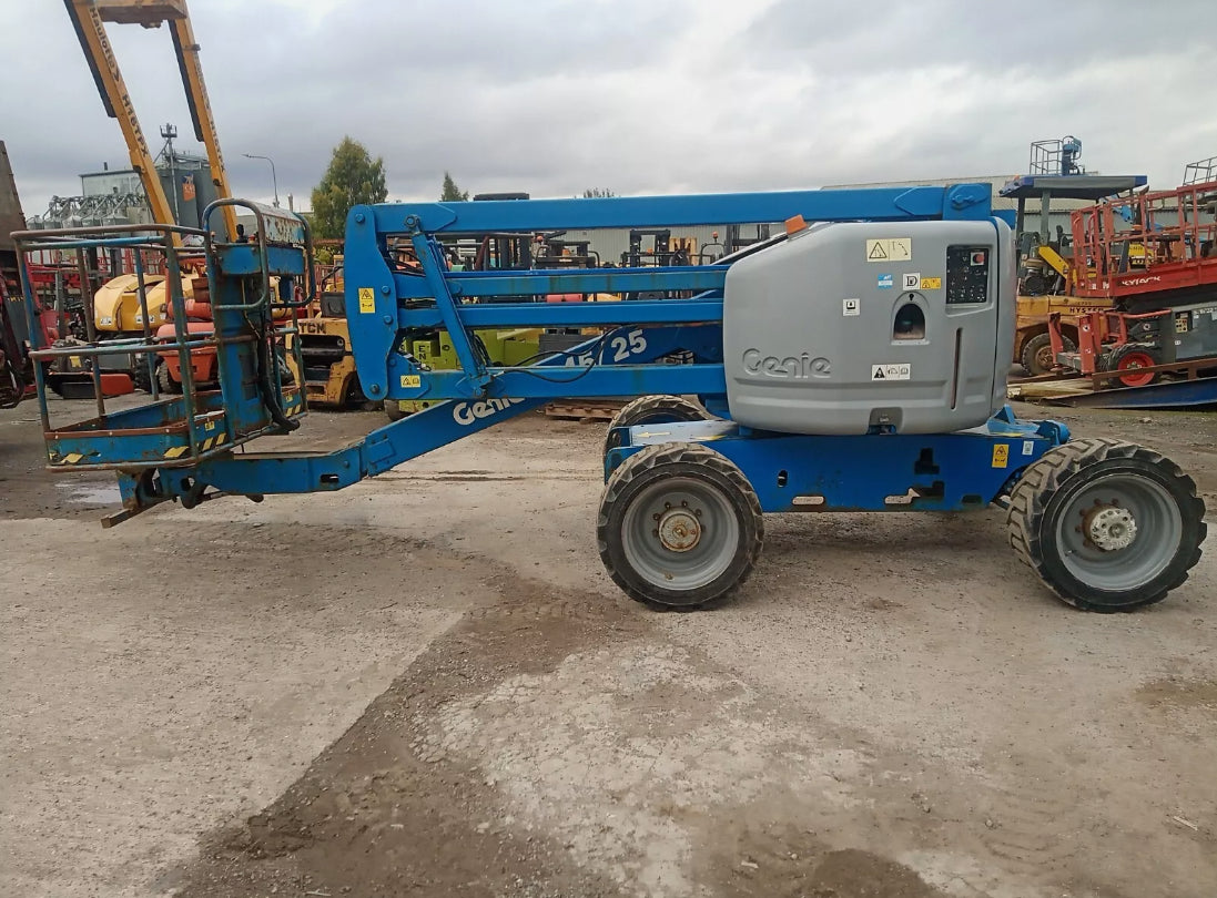 2005 GENIE Z45/25 CHERRY PICKER ACCESS PLATFORM