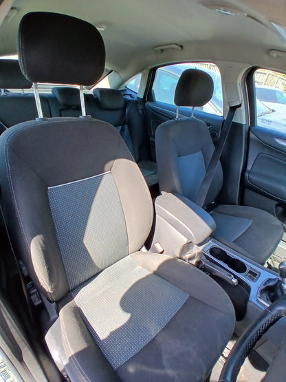2014 FORD MONDEO GRAPHITE TDCI – 1.6 DIESEL MANUAL – SILVER HATCHBACK >>--NO VAT ON HAMMER--<<