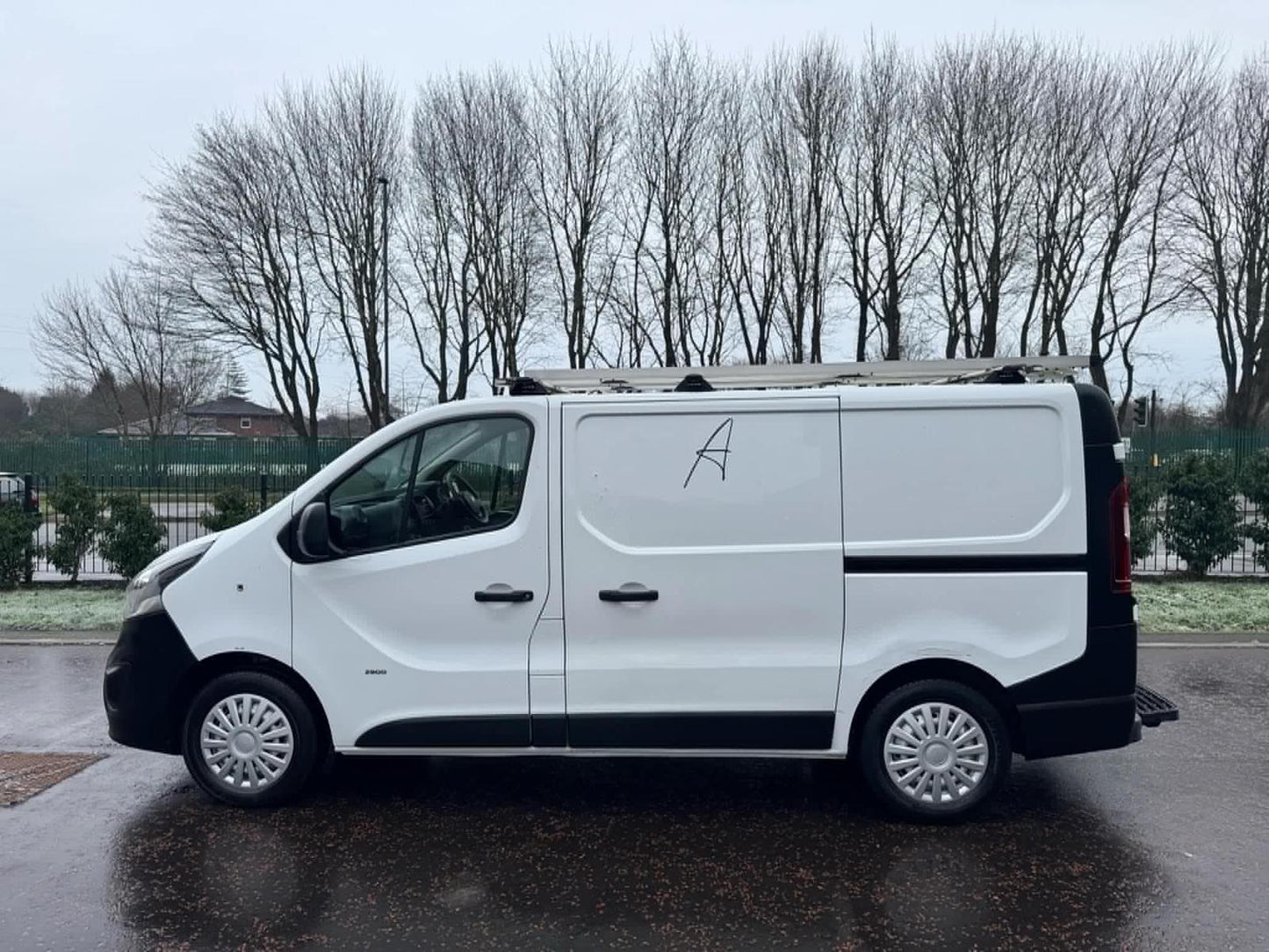 2016 VAUXHALL VIVARO 2900 BT CDTI ECOFLEX SS PANEL VAN **(ONLY 25K MILEAGE)**