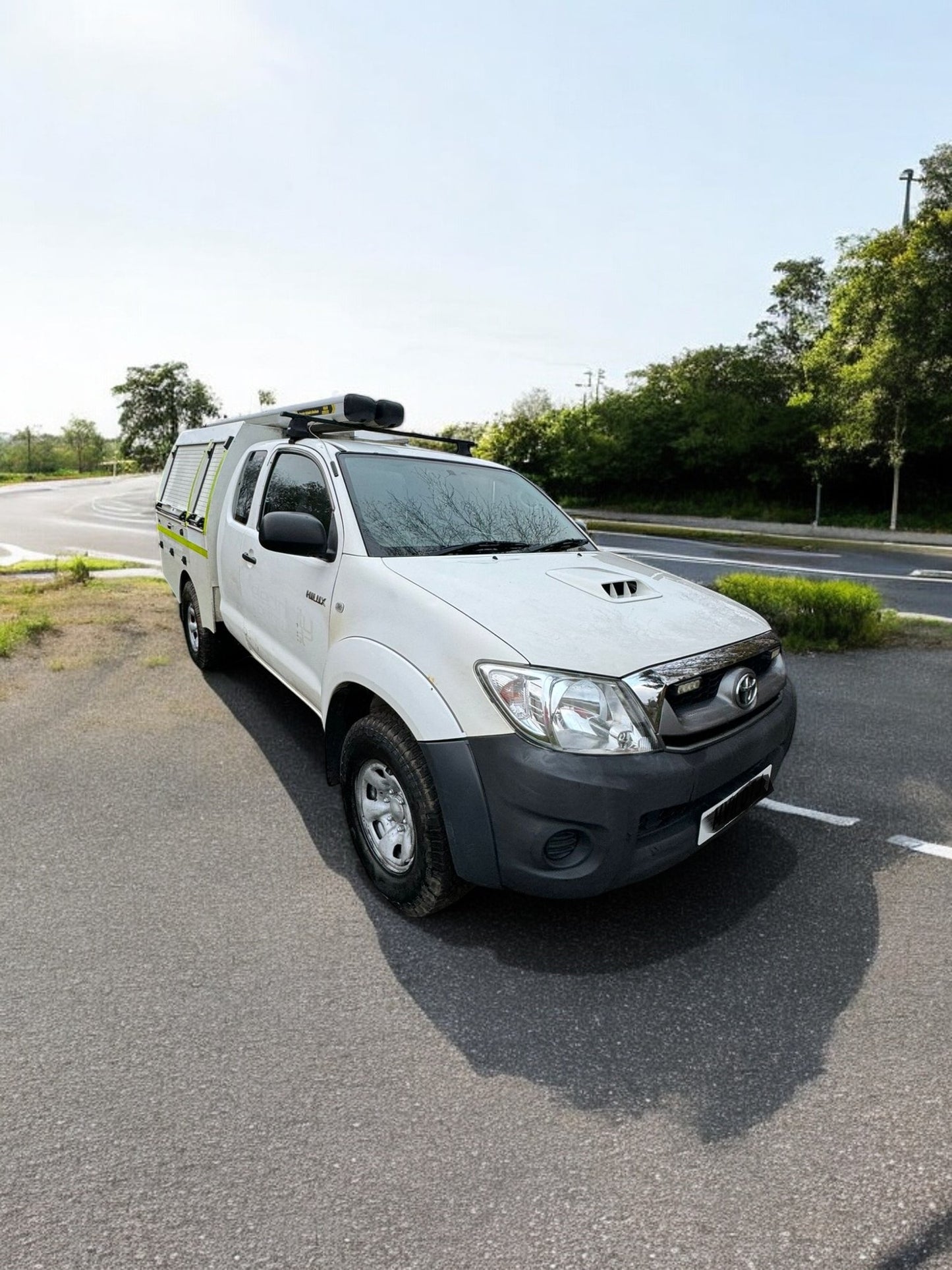 2011 TOYOTA HILUX HL2 D-4D 4X4 ECB – EX-COUNCIL VEHICLE