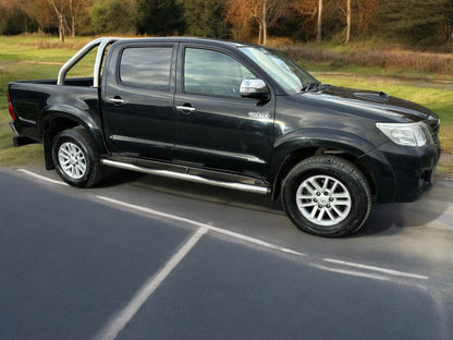 2015 TOYOTA HILUX INVINCIBLE 3.0 D-4D 4X4 PICKUP TRUCK