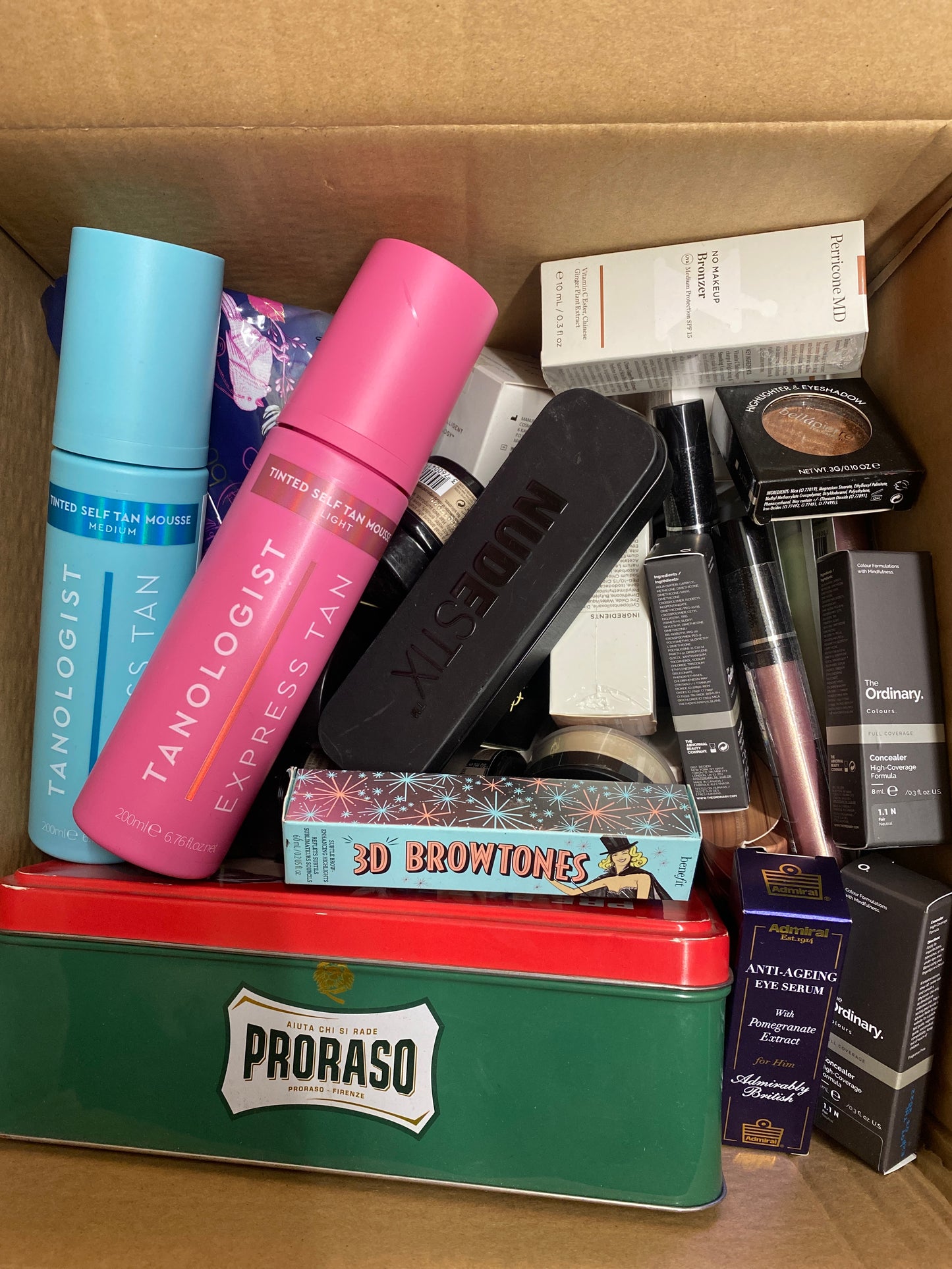 MIXED BOX OF BRANDED COSMETICS, MAKE UP & BEAUTY ITEMS (BOX 64)