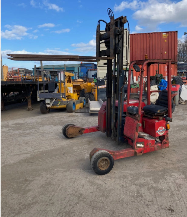 MOFFETT MOUNTY M1503 TRUCK-MOUNTED FORKLIFT – 1.5 TON