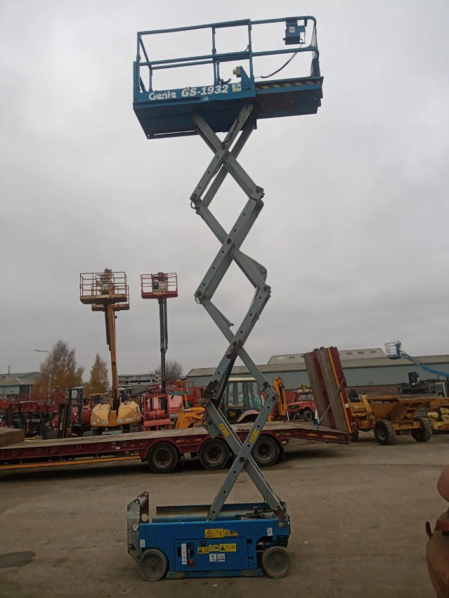 2006 GENIE GS 1932 SCISSOR LIFT – ACCESS PLATFORM / CHERRY PICKER