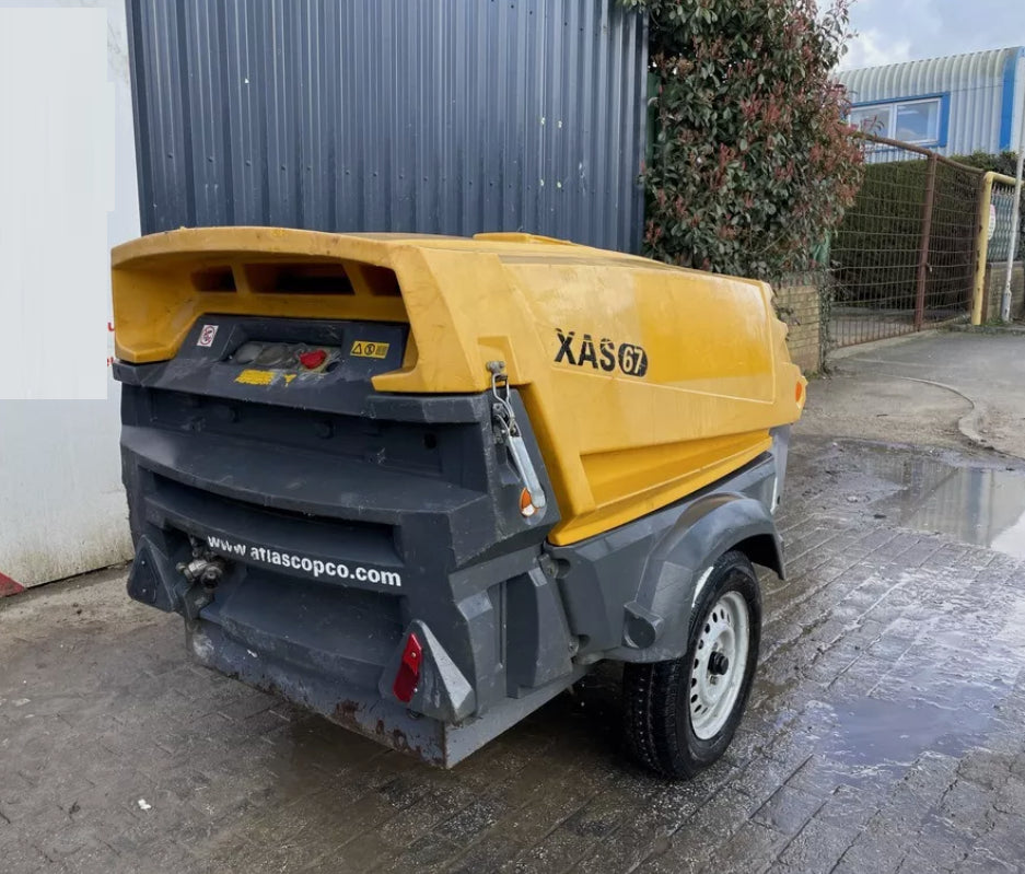 2013 ATLAS COPCO XAS67 ROAD TOW COMPRESSOR