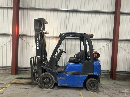 NISSAN UD02A20PQ LPG FORKLIFT - YEAR 2002