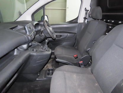 2021 (21) VAUXHALL COMBO 2300 DYNAMIC TD PANEL VAN **(ONLY 65K MILEAGE)**