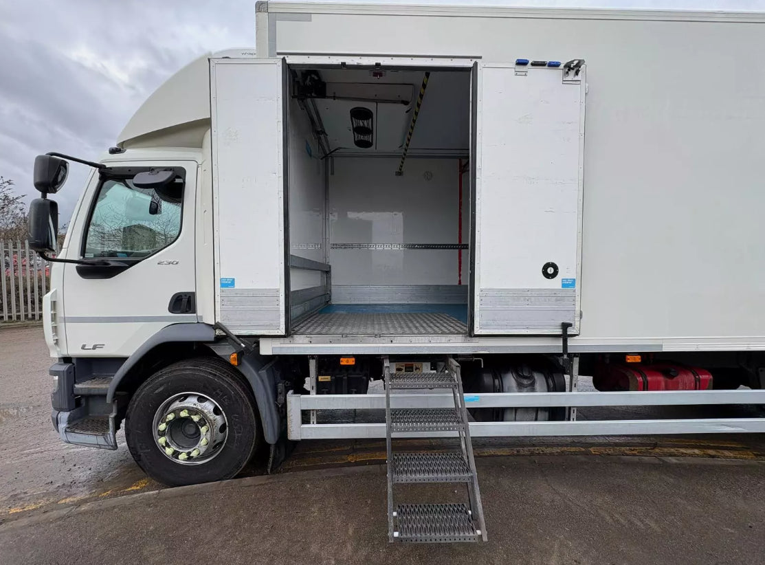 2018 DAF LF 230 18-TON FRIDGE/FREEZER TRUCK – EURO 6, 6-SPEED MANUAL >>--NO VAT ON HAMMER--<<