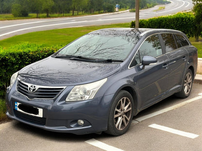 2011 TOYOTA AVENSIS TR 2.0L D-4D ESTATE | 142K MILES | MANUAL | GREY >>--NO VAT ON HAMMER--<<0