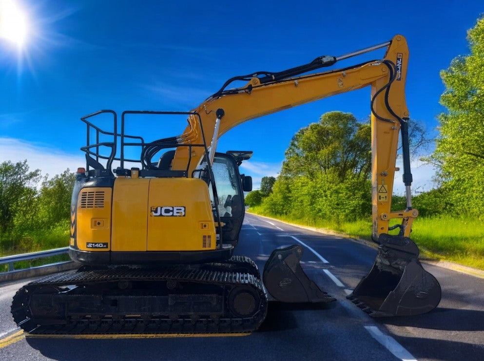 2020 JCB JZ140LC 15.8 TONNE TRACKED EXCAVATOR