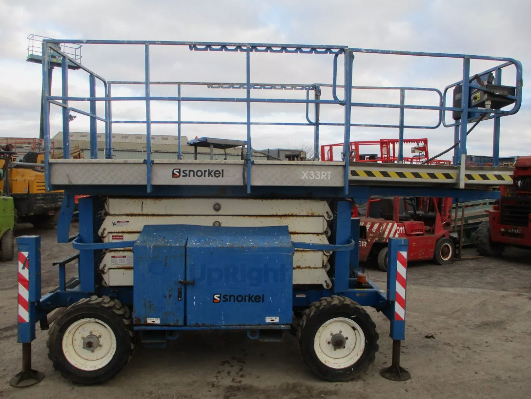 2007 UPRIGHT X33RT SCISSOR LIFT ACCESS PLATFORM