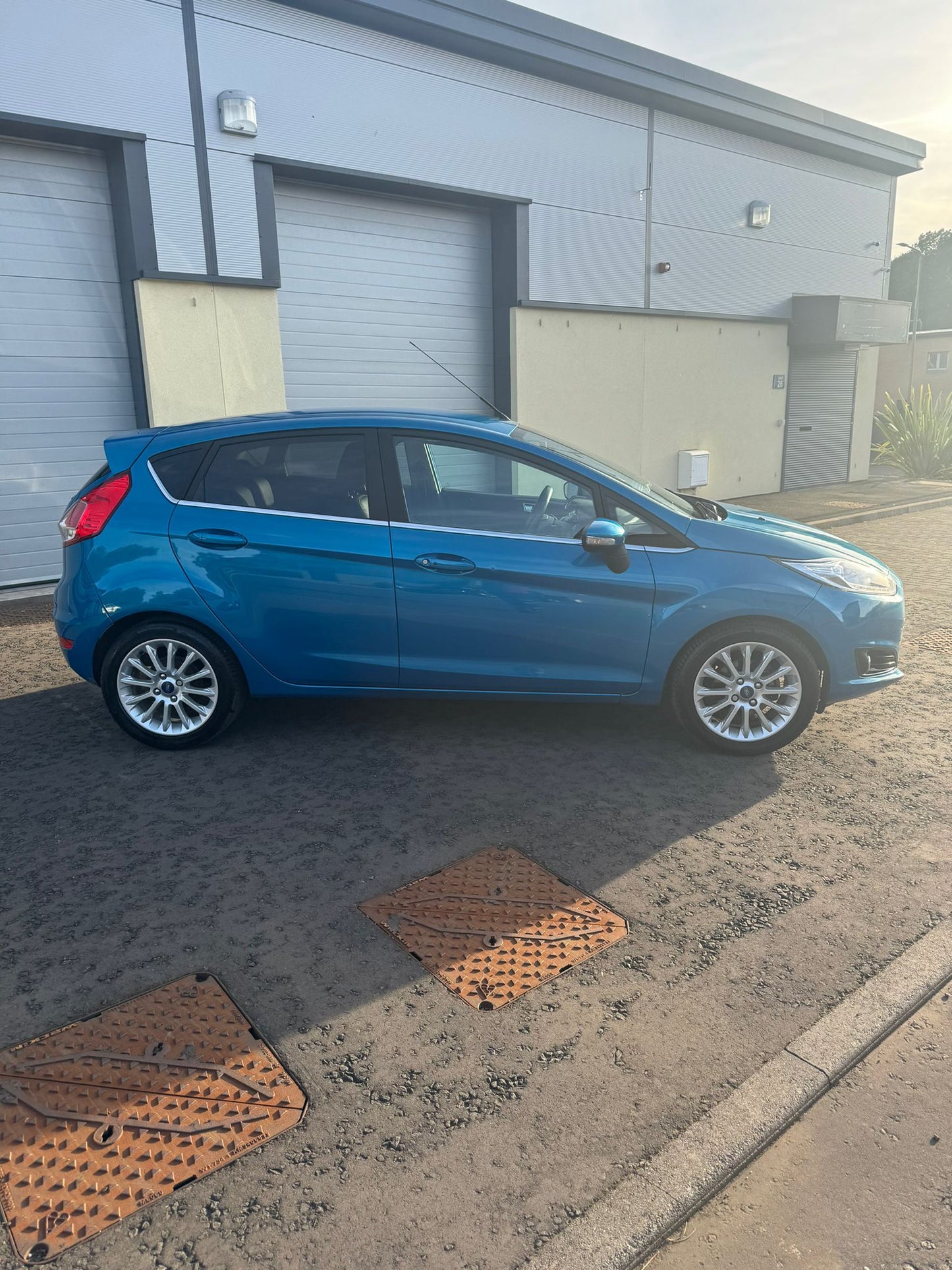 2014 FORD FIESTA TITANIUM X - NEXT MOT DUE 09/2025 - DEALER FORECOURT £5,088