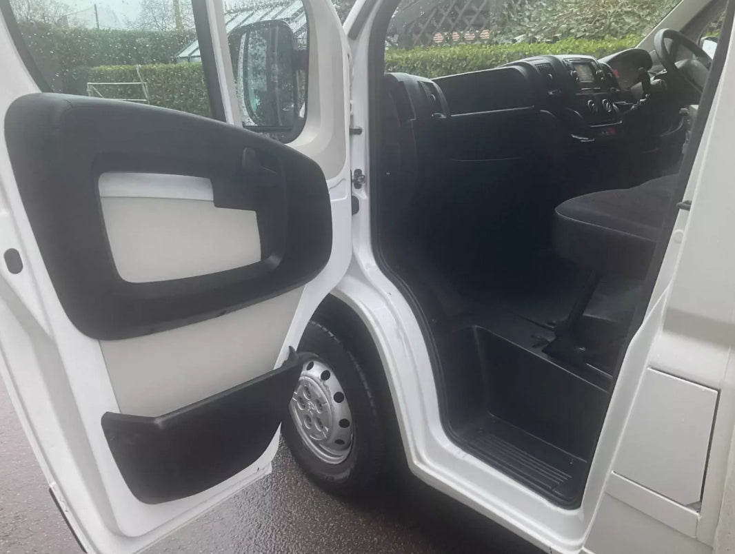 2019 PEUGEOT BOXER 2.0 BLUEHDI 160PS LARGE LOWRIDER LUTON >>--NO VAT ON HAMMER--<<