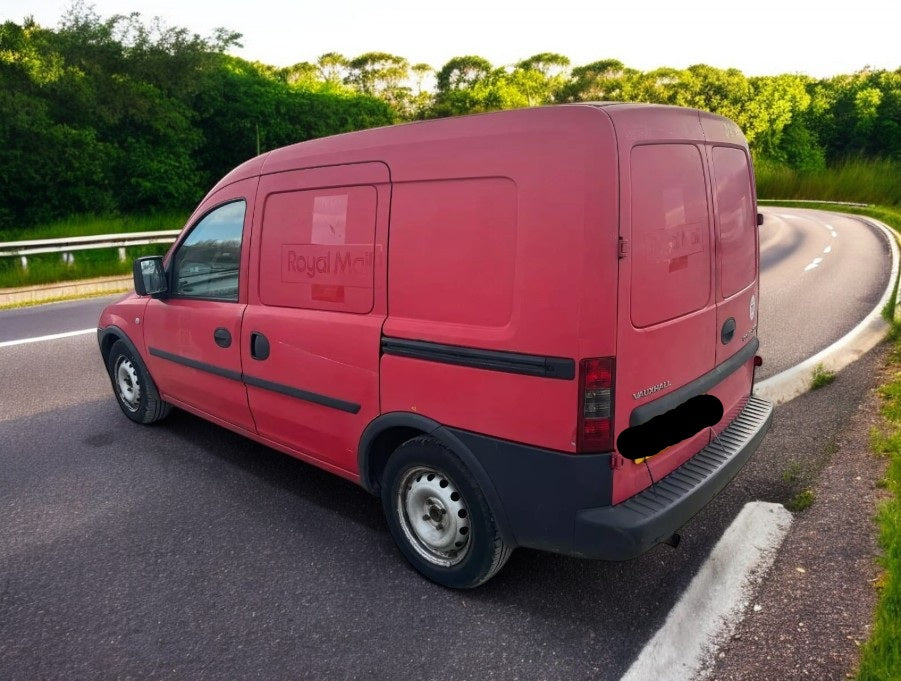 2010 VAUXHALL COMBO CDTI VAN – 69K MILES – EX-POST OFFICE