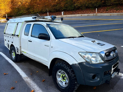 2011 TOYOTA HILUX HL2 D-4D 4X4 ECB KING CAB PICKUP TRUCK