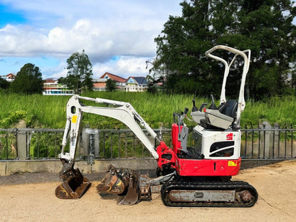 2020 TAKEUCHI TB210 1 TONNE EXCAVATOR