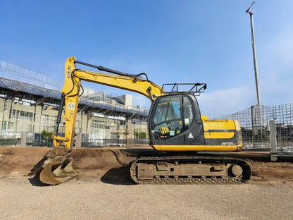 2011 JCB JS130LC EXCAVATOR – 13-TON MACHINE