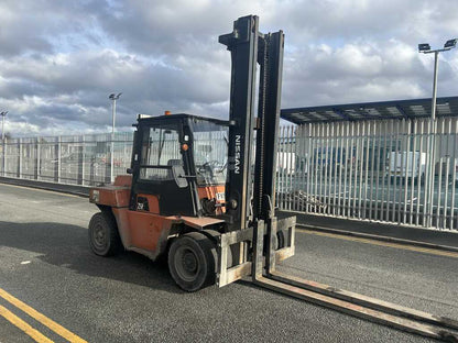 2007 NISSAN ZWF05H70U DIESEL FORKLIFT – 7,000 KG CAPACITY