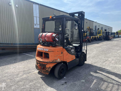 2011 DOOSAN LPG FORKLIFT G25E-5