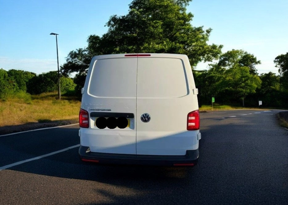 2018 (68) VOLKSWAGEN TRANSPORTER T32 STARTLINE TDI 2.0L LWB