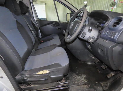 2015 VAUXHALL VIVARO 2900 CDTI ECOFLEX PANEL VAN (15 PLATE)