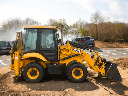 2013 JCB 2CX STREETMASTER FRONT LOADER HOURS: 4,140