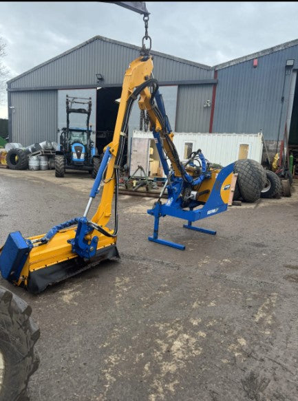 2017 BOMFORD KESTREL EVO 5 HEDGE CUTTER