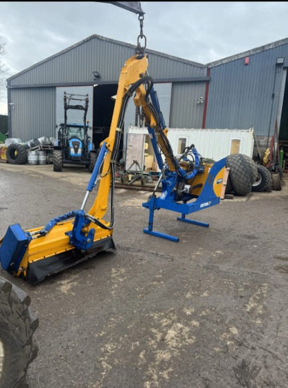 2017 BOMFORD KESTREL EVO 5 HEDGE CUTTER