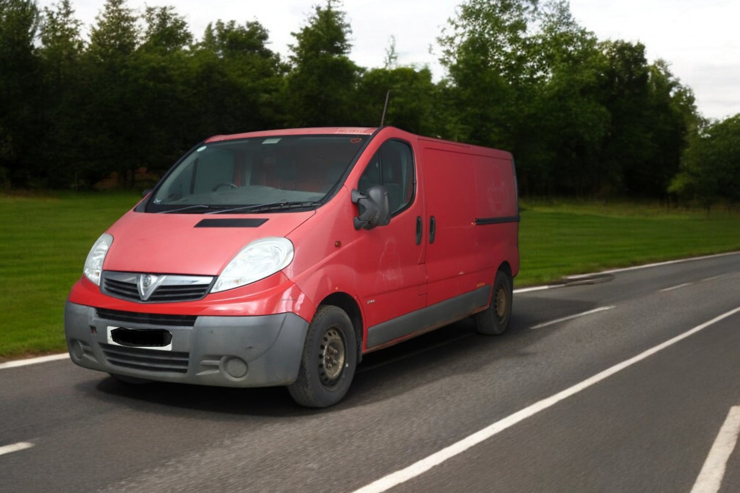 2013 VAUXHALL VIVARO 2900 ECOFLEX CDTI LWB – 2.0L DIESEL – MANUAL **(ONLY 85K MILEAGE)**