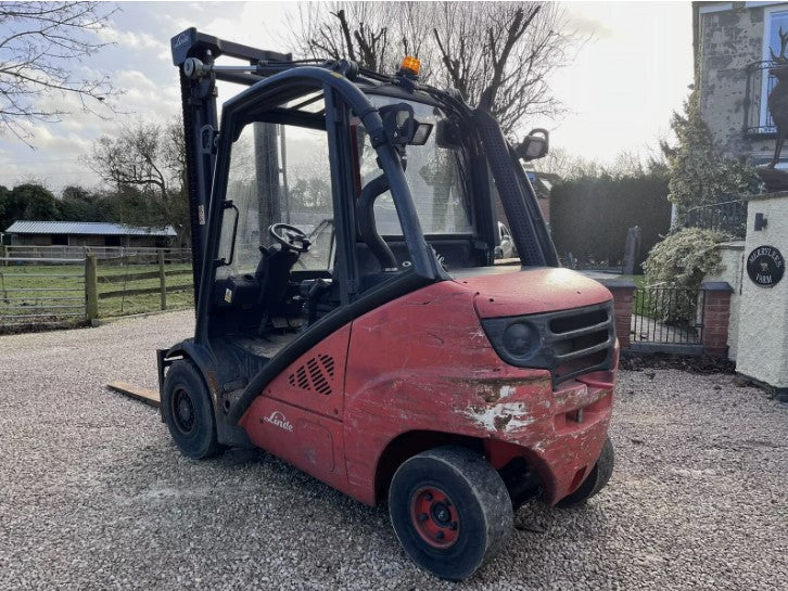 LINDE H35D DIESEL COUNTERBALANCE FORKLIFT – 2010 >>--NO VAT ON HAMMER--<<