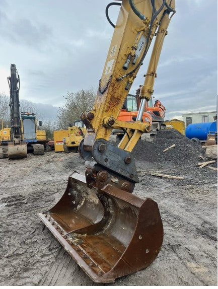 KOMATSU PW170ES-6K WHEELED EXCAVATOR - RAIL ROAD VEHICLE, QUICK HITCH, DITCHING BUCKET