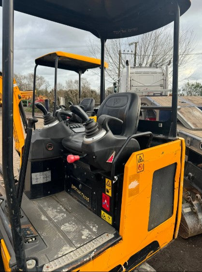 JCB 15C-1 MINI DIGGER