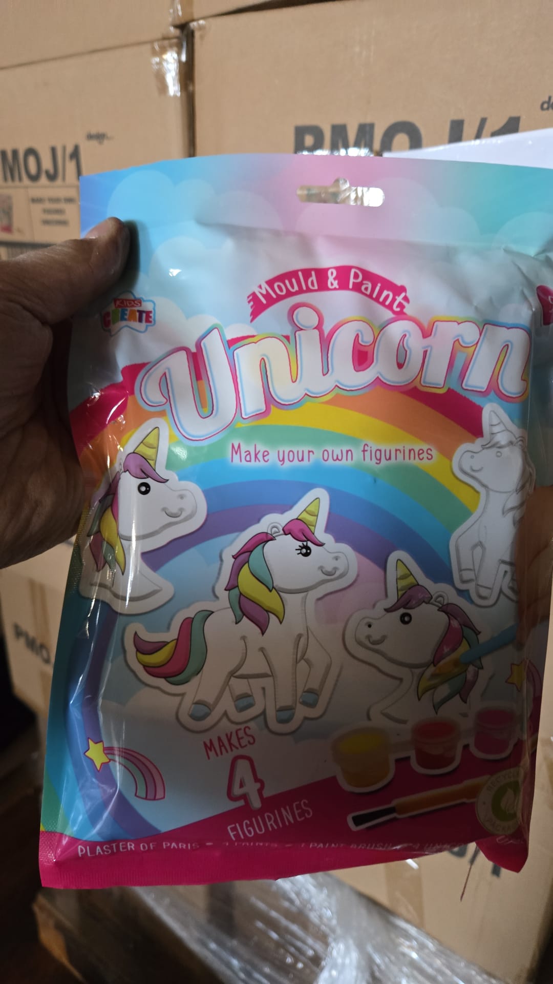 PALLET OF 200 BRAND NEW UNICORN PAINT MOULD SETS