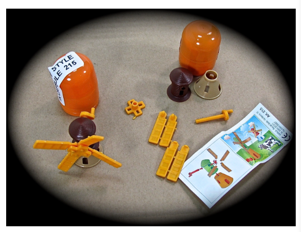 1000 X KINDER SURPRISE TOY EGG