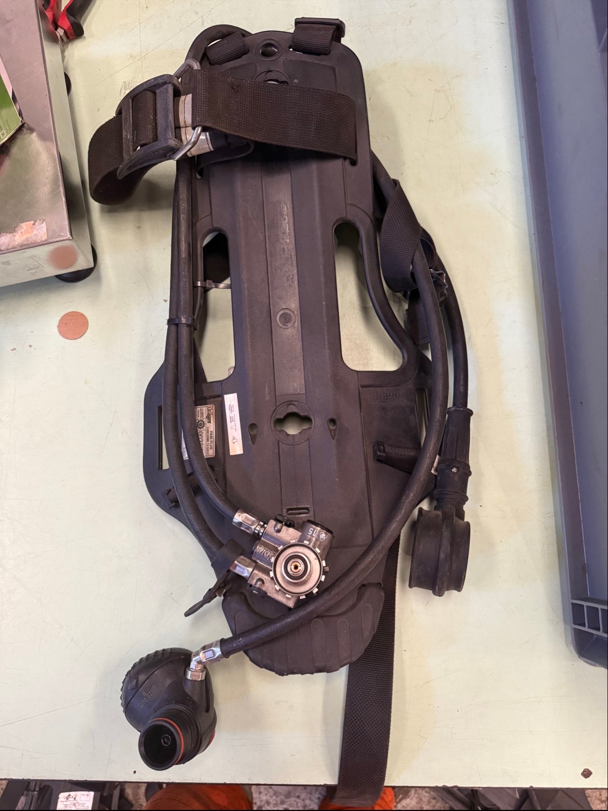 3X DRAGER PA90 PLUS SCBA