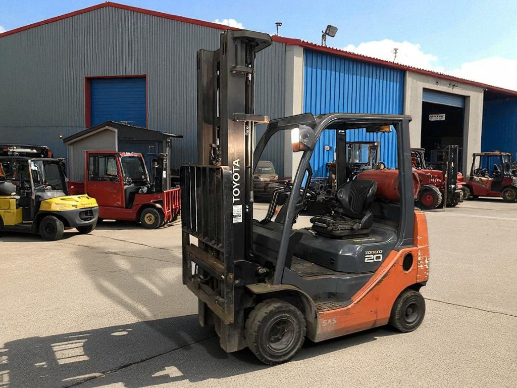 TOYOTA 02-8FGKF20 LPG FORKLIFT