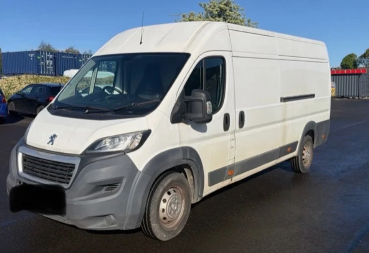 **(ONLY 82K MILEAGE)** 2018 PEUGEOT BOXER 2.0 BLUEHDI 130 PROFESSIONAL L4H2 XLWB PANEL VAN