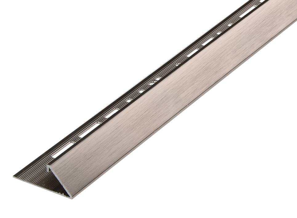 500 X 12MM TRIANGULR STAINLESS EFFECT TRIM LENGTH 2.44M